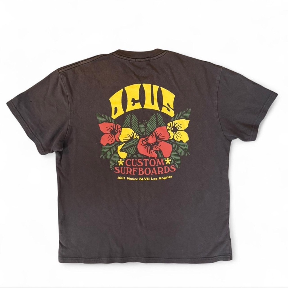 DEUS Ex Machina Surf Graphic Tee